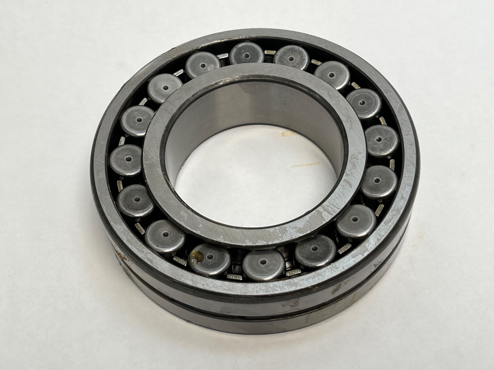SNR 22213VB33J30 Spherical Bearing 65x120x31 mm 22213-V-B33-J30 22213W33C3