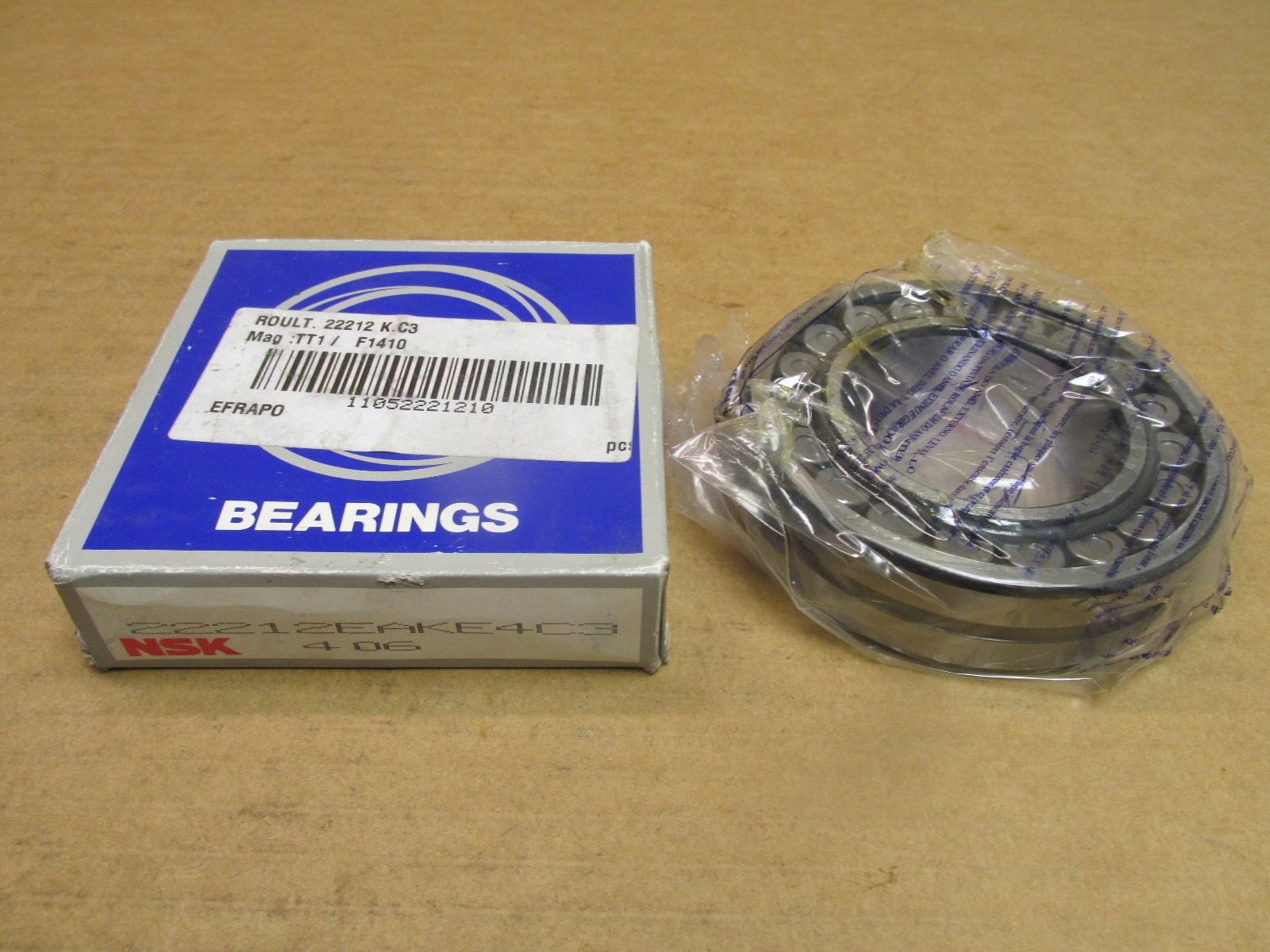 NSK 22212EAKE4C3 Spherical Roller Bearing 60x110x28mm 22212 K W33 C3 2212K Japan