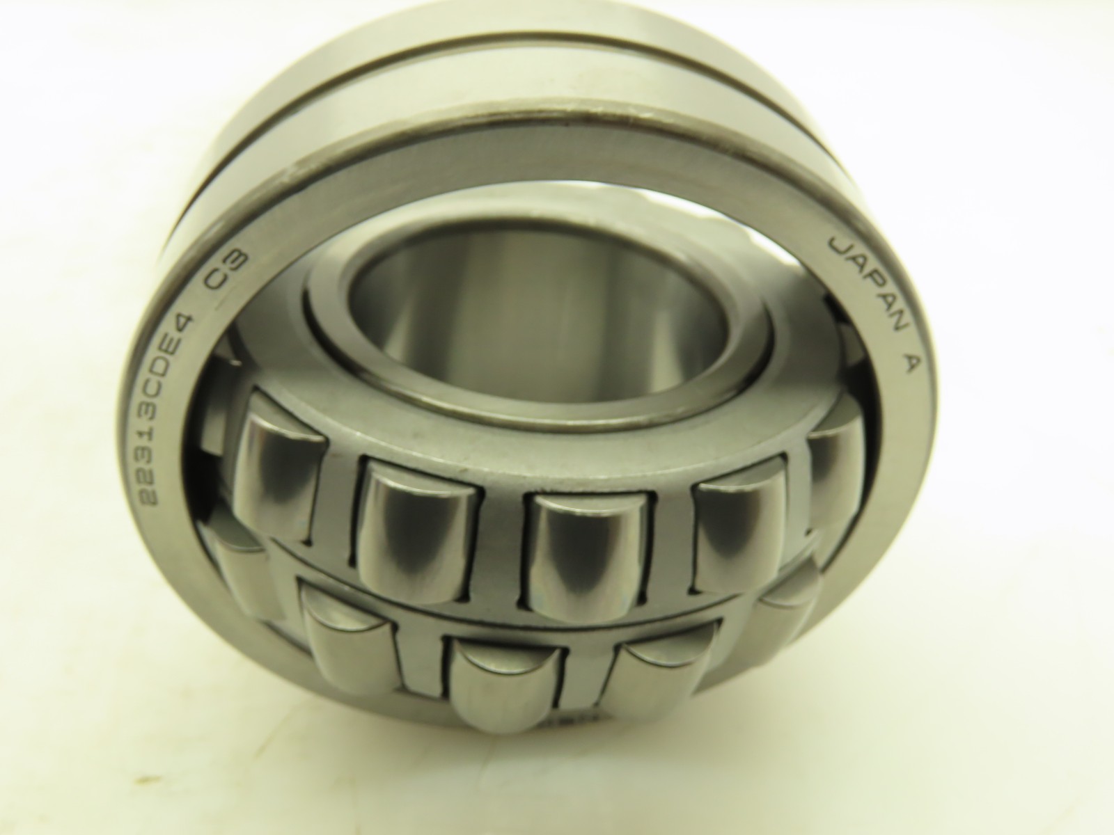 NSK Spherical Roller Bearing Bore Dia. 2.5591″ Outside Dia. (In.) 5.5118 140mm