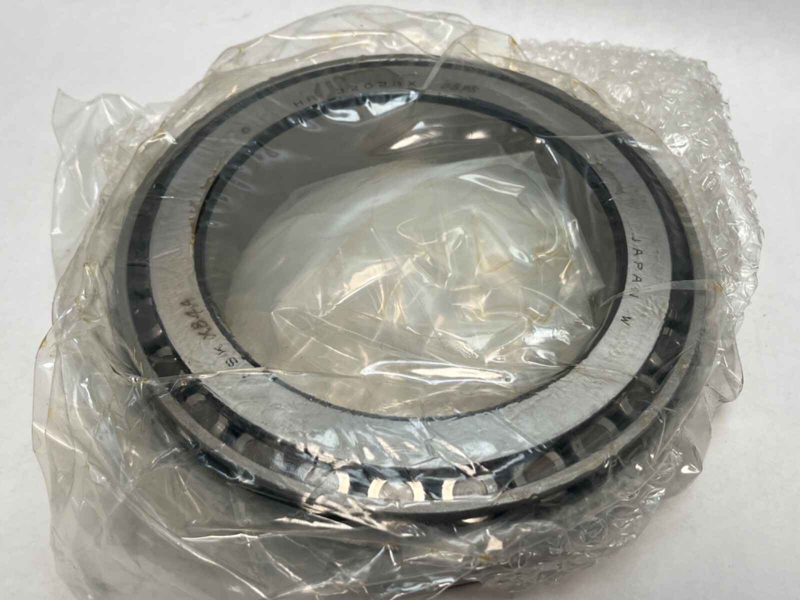 NSK HR32028XJP5 Taper Bearing Cone&Cup 140mm ID 210mm OD HR-32028-XJ-P5 Japan