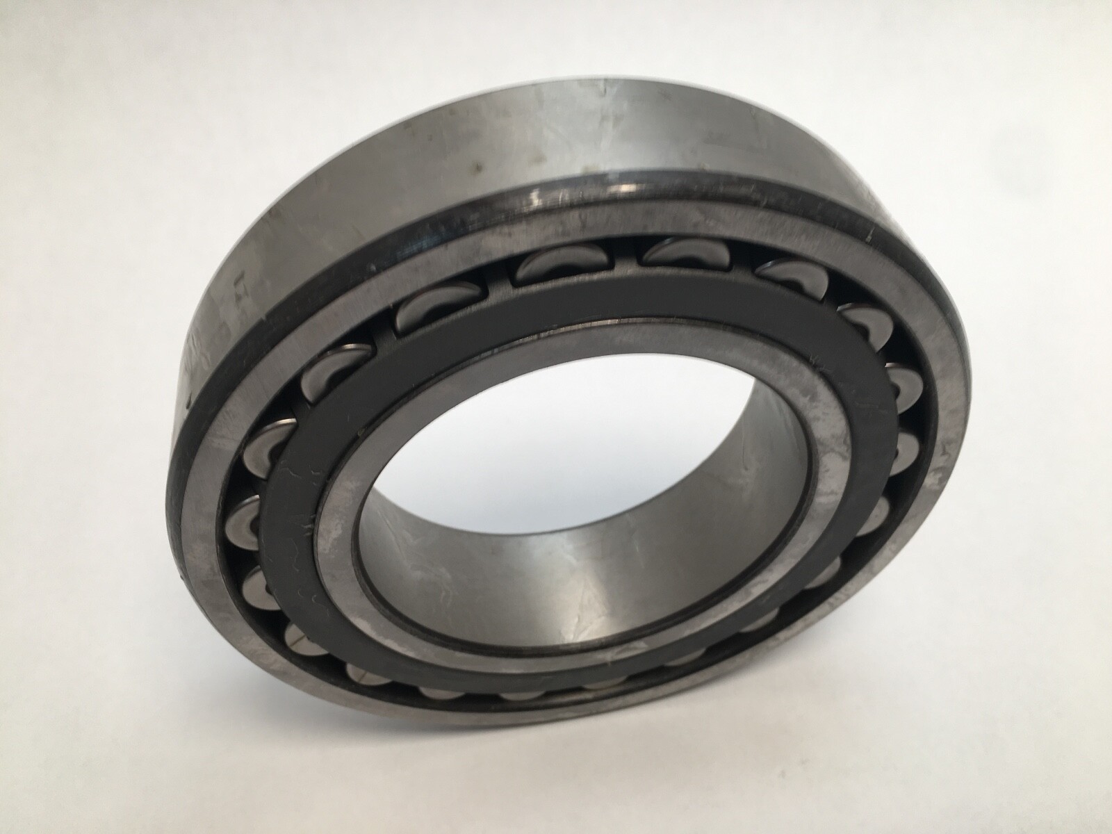 SKF 22216-CKJ Spherical Bearing 80x140x33 mm 22216-C-K-J Italy