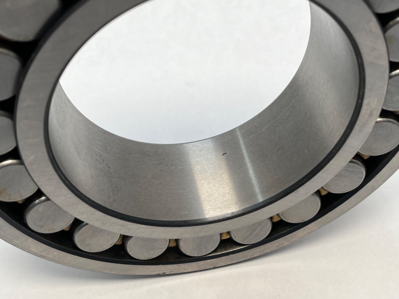 SRO 22220HLSW33 Bearing 22220-HLS-W33 22220MB 22220BR 22220M 100x180x46 mm