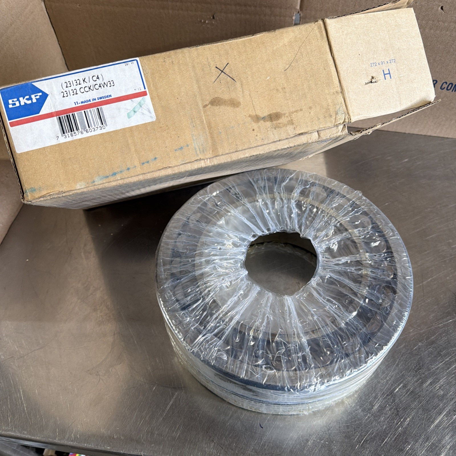 SKF 23130 CC/C3W33 Double spherical roller bearing Nos Surplus