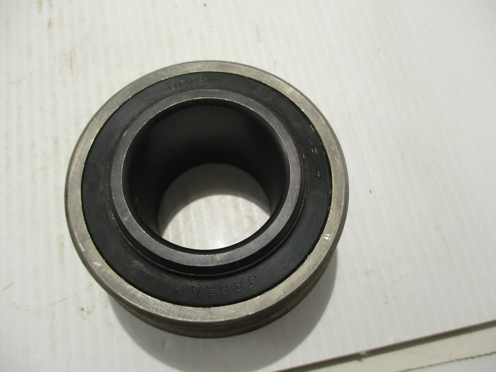 NEW FYH ER209-28 BALL BEARING INSERT 1-3/4″ BORE