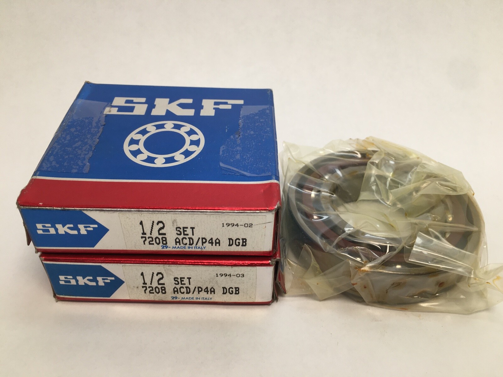SKF 7208-ACD/P4ADGB Angular Bearing 40x80x18 mm 7208-ACD-P4A-DGB Italy 2 pcs