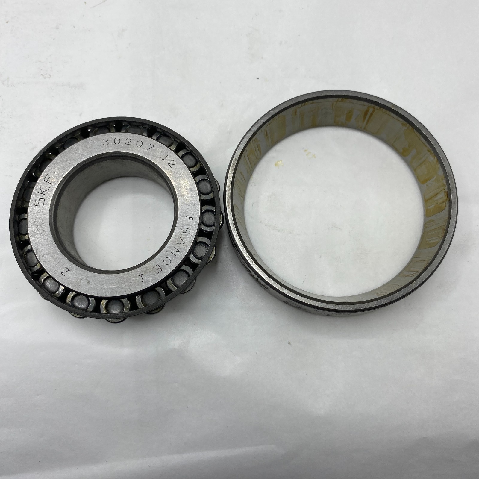 SKF 30207 Tapered Roller Bearing Consolidated Precision Bearing 30207