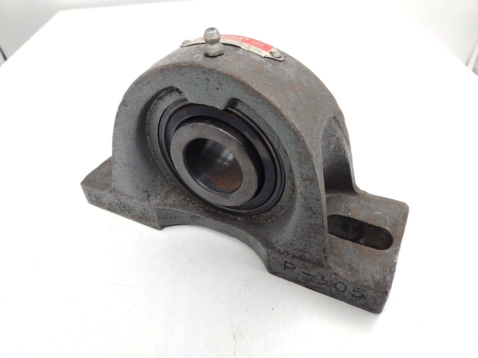 SealMaster MP-19 Pillow Block Ball Brg Unit 1-3/16 Inch Bore (minor oxidized)