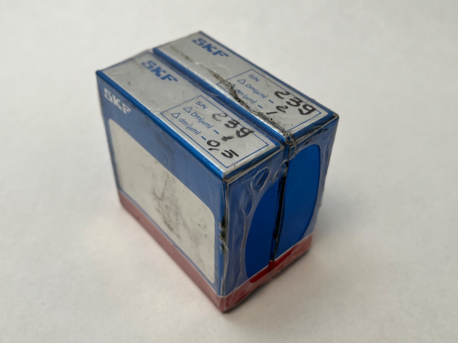 SKF 7004CCPA9BDT Angular Bearing 20x42x12mm 7004C 7004-CC-PA9B-DT Italy 2 Pcs