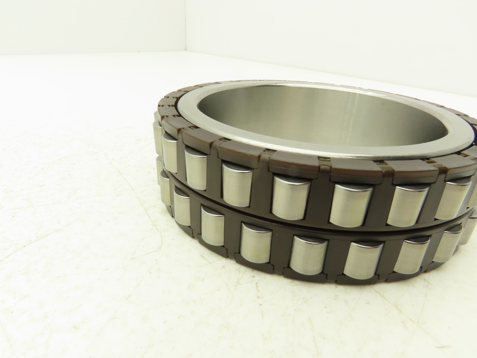 SKF NN3018 KTN9/SP Cylindrical Roller Bearings 90mm ID x 127mm OD x 37mm No Race