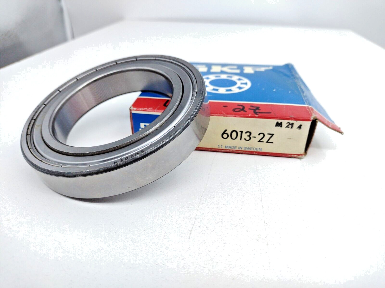 SKF 6013 2Z Deep Groove Ball Bearing 65 mm Bore
