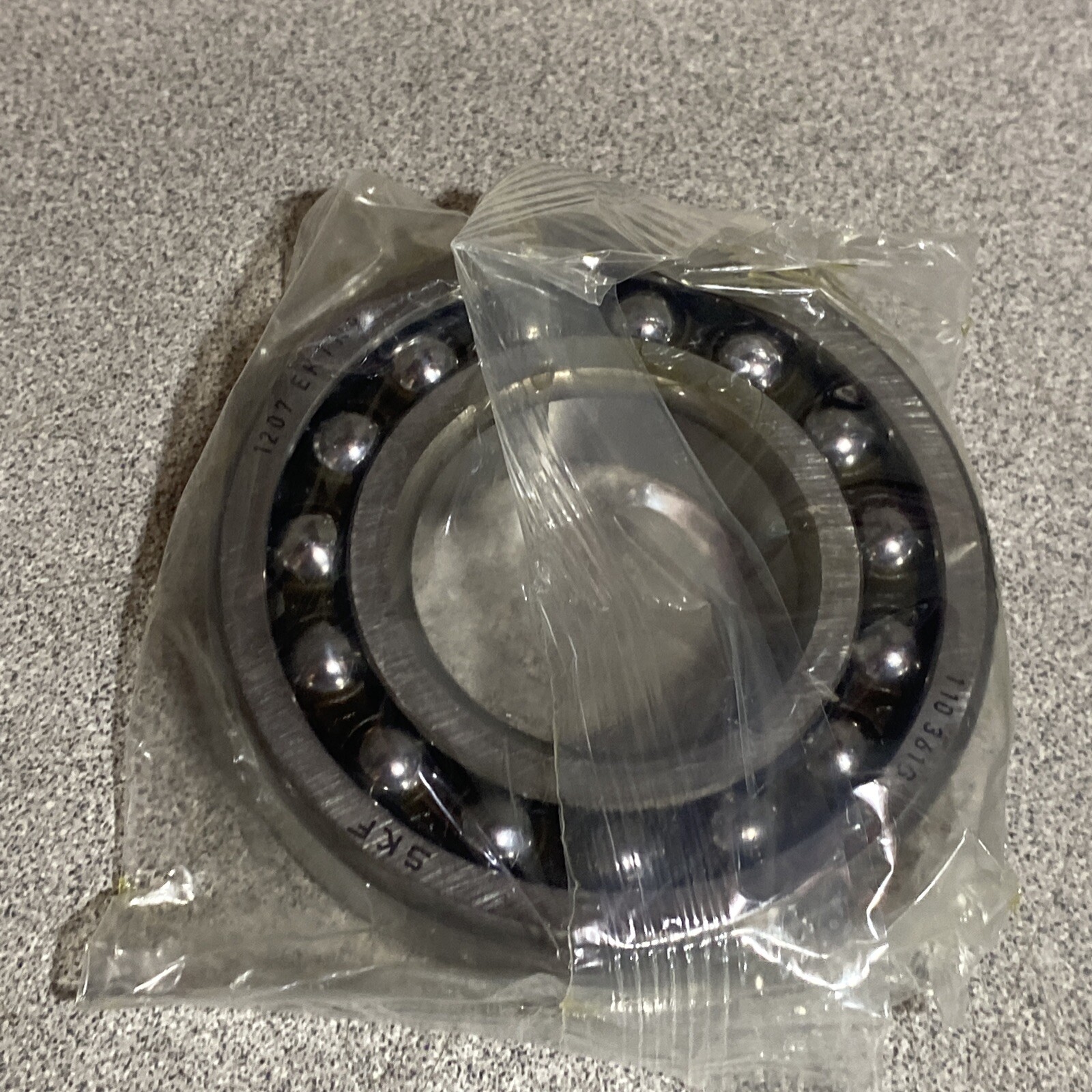 New In Sealed Plastic / SKF 1207 EKTN9 Double Row Self Aligning 35x72x17 mm