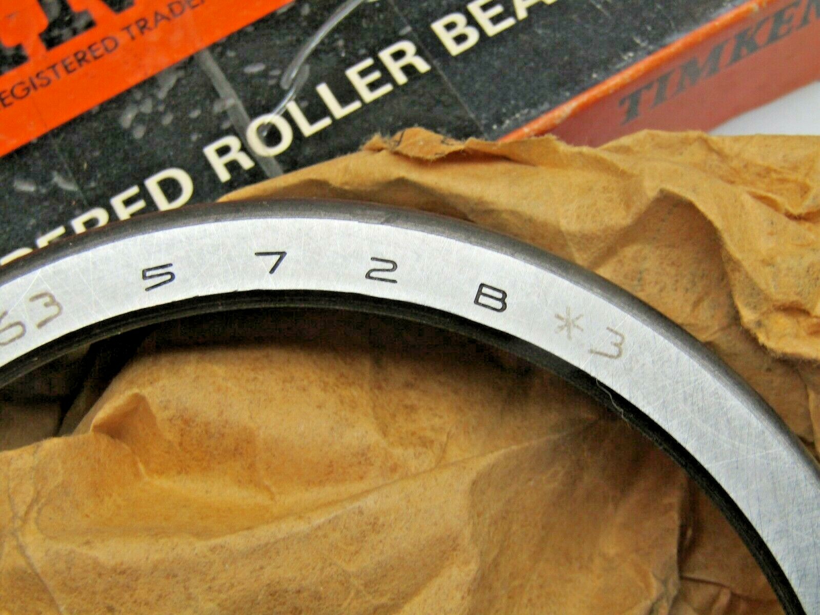 Timken 572B -30000 *3 Class 3 Precision Tapered Roller Bearing Flanged Cup