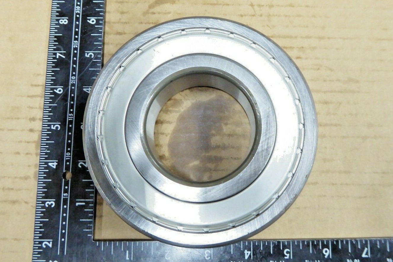 SKF 6313-2Z/C3GJN Single Row Ball Bearing 65mm x 140mm x 33mm New