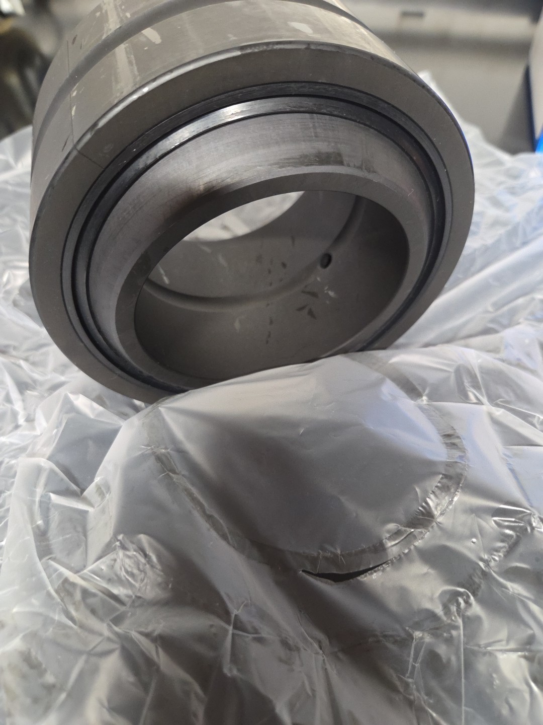 SKF GEZ308 ES 2RS RADIAL SPHERICAL PLAIN BEARING 88,9 x 139,7 x 66,6mm Fast Ship