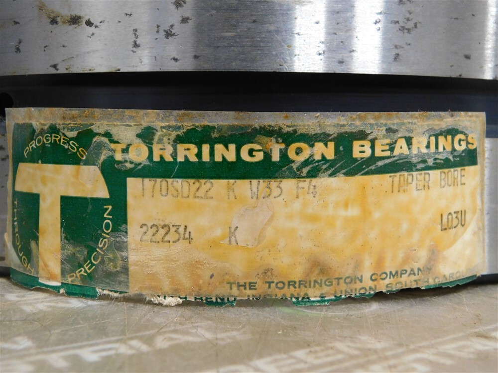 USED Torrington 170SD22 K W33 F4 Taper Bore Roller Bearing 22234 K 6.76 in Bore