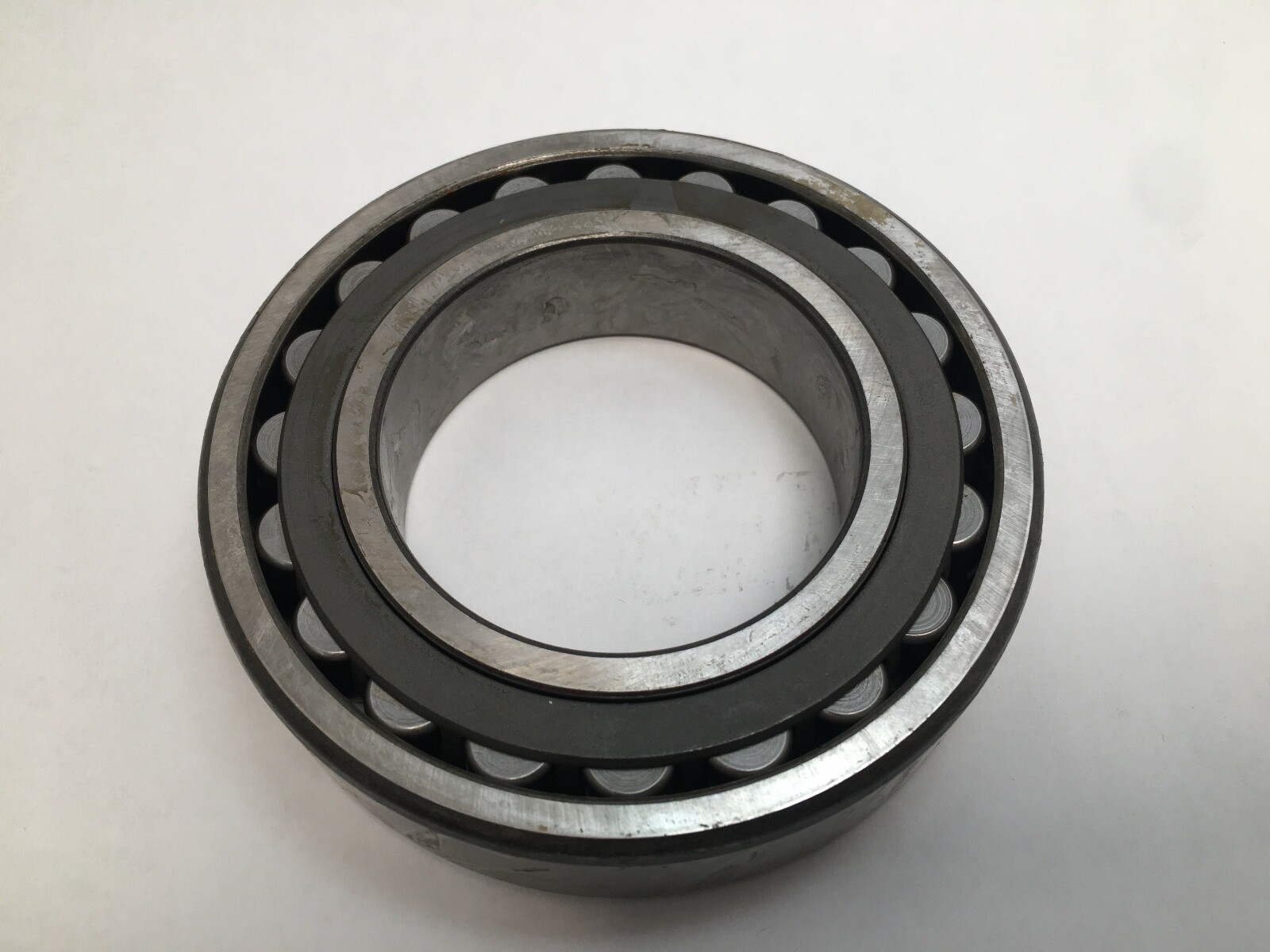 SKF 22216-CKJ-C3 Spherical Bearing 80x140x33mm 22216-C-K-J-C3 France