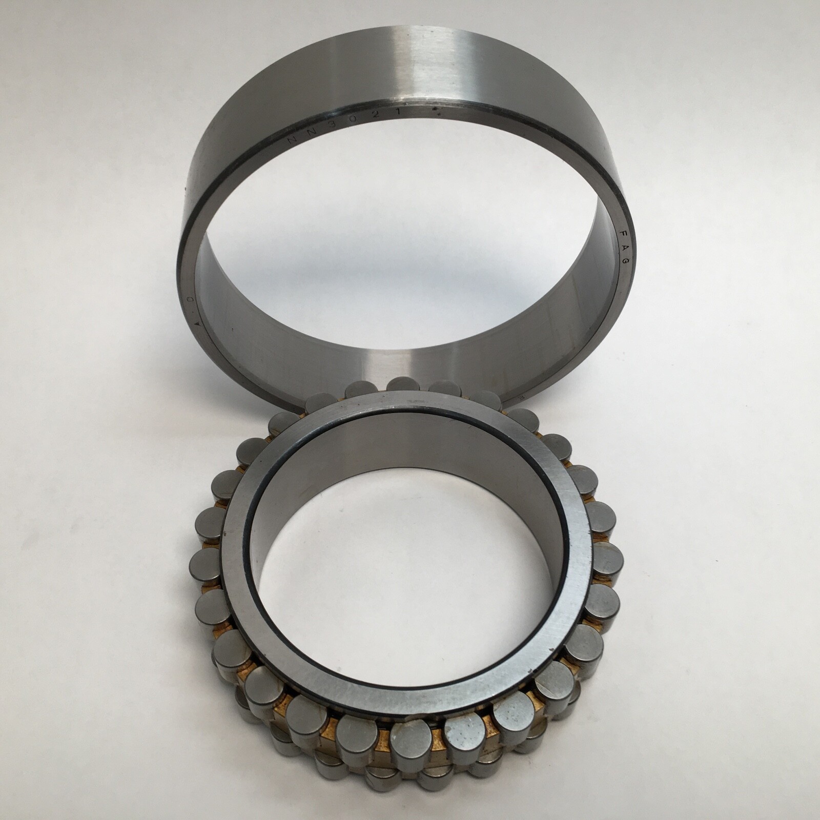 FAG NN3021KM.SP Bearing 105x160x41 mm NN3021 NN-3021-K-M-SP Germany