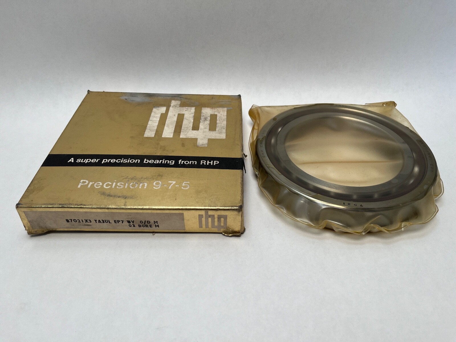 RHP 7021ETSULP4 Bearing 105x160x26 mm 7021-E-T-SUL-P4 B7021X3TAULEP7 England