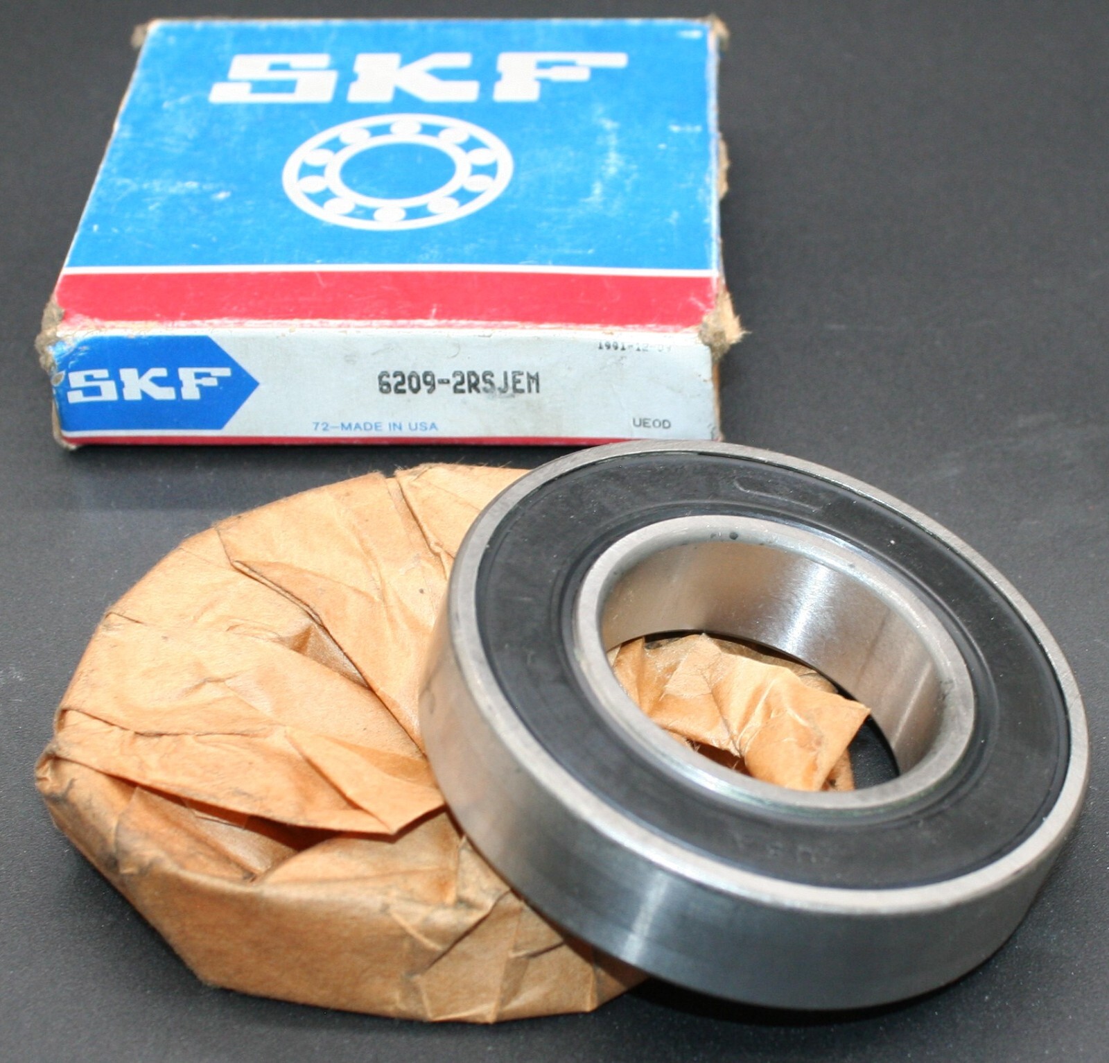 One SKF 6209 2RSJEM Deep Groove Bearing 45MM ID USA 6209 2RS/C3 Paper Pkg NEW