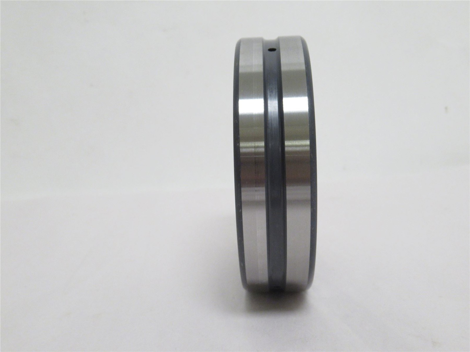 238622 New-No Box; FAG 22212-E1A-XL-M-C3 Spherical RollerBearing 60mmIDx110mmOD