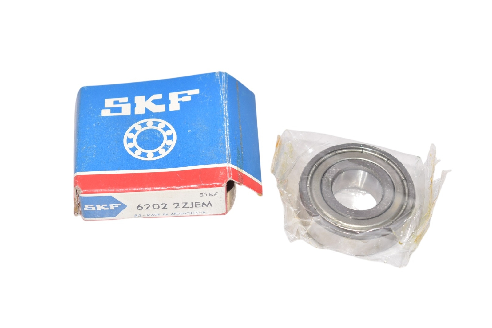 NEW SKF 6202 2ZJEM Radial/Deep Groove Ball Bearing – Round Bore, 15 mm ID