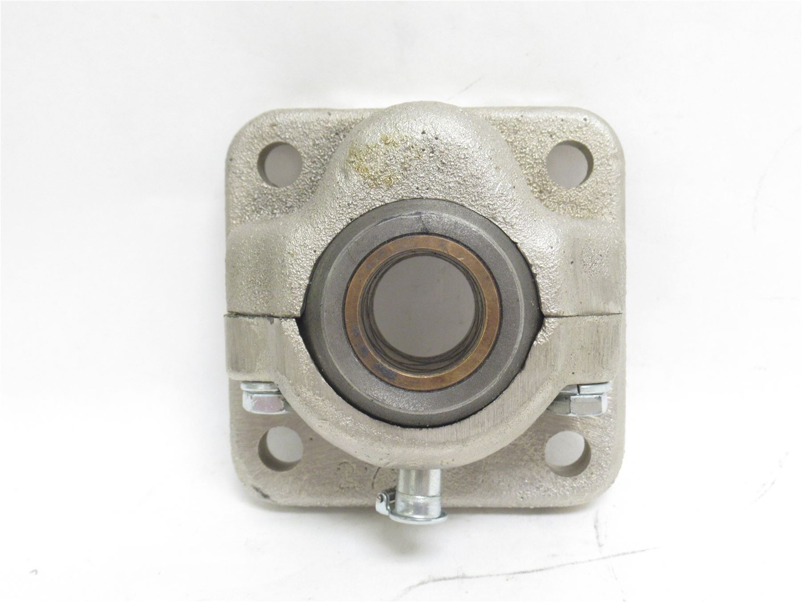234762 Old-Stock; MFG- BGI-64-1001 Bronze Sleeve Flange Bearing; 1″ID; 4-Bolt