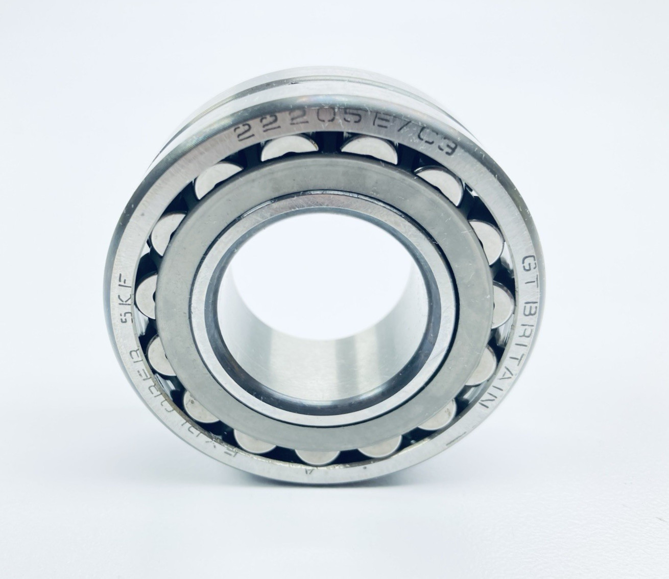 SKF 22205 E/C3 Spherical Roller Bearing 25mmId 52mmOd 18mmW C3 no Split