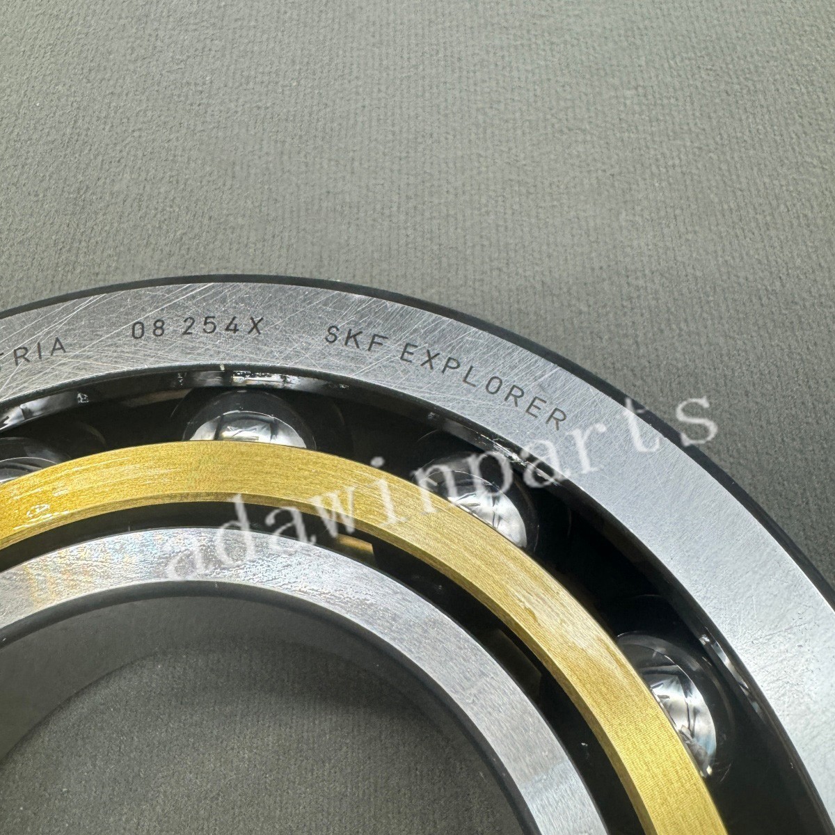 NEW Angular Contact Ball Bearing 7318 BECBY for SKF 90 X 190 X 43mm