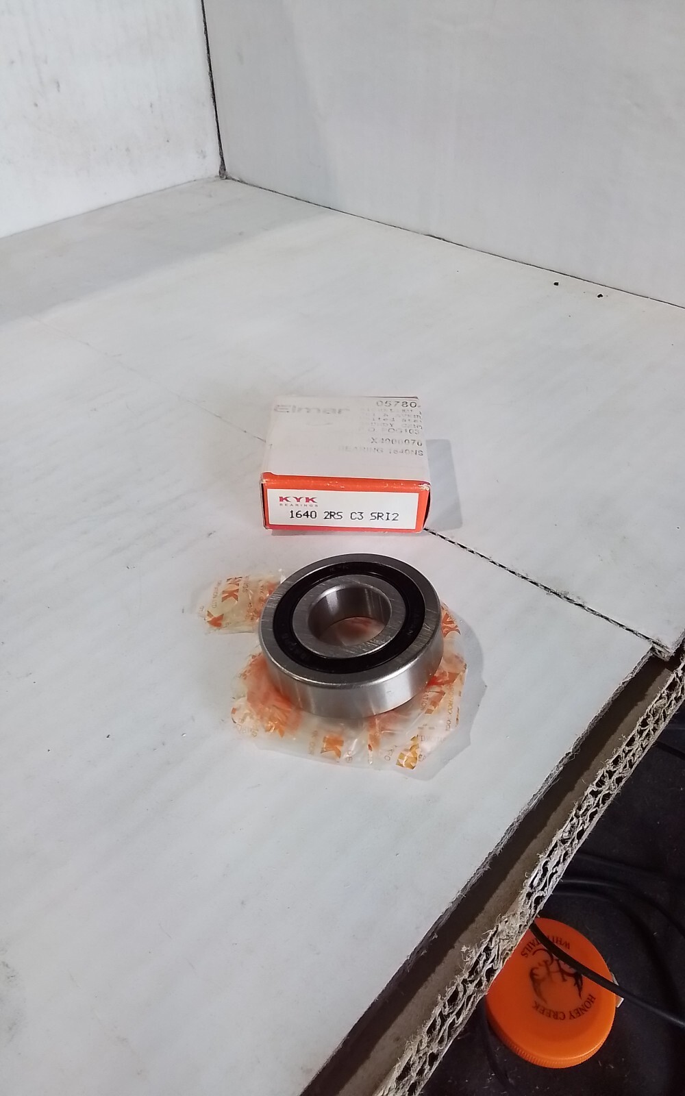 1640-2RS KYK New Single Row Ball Bearing (SP211)