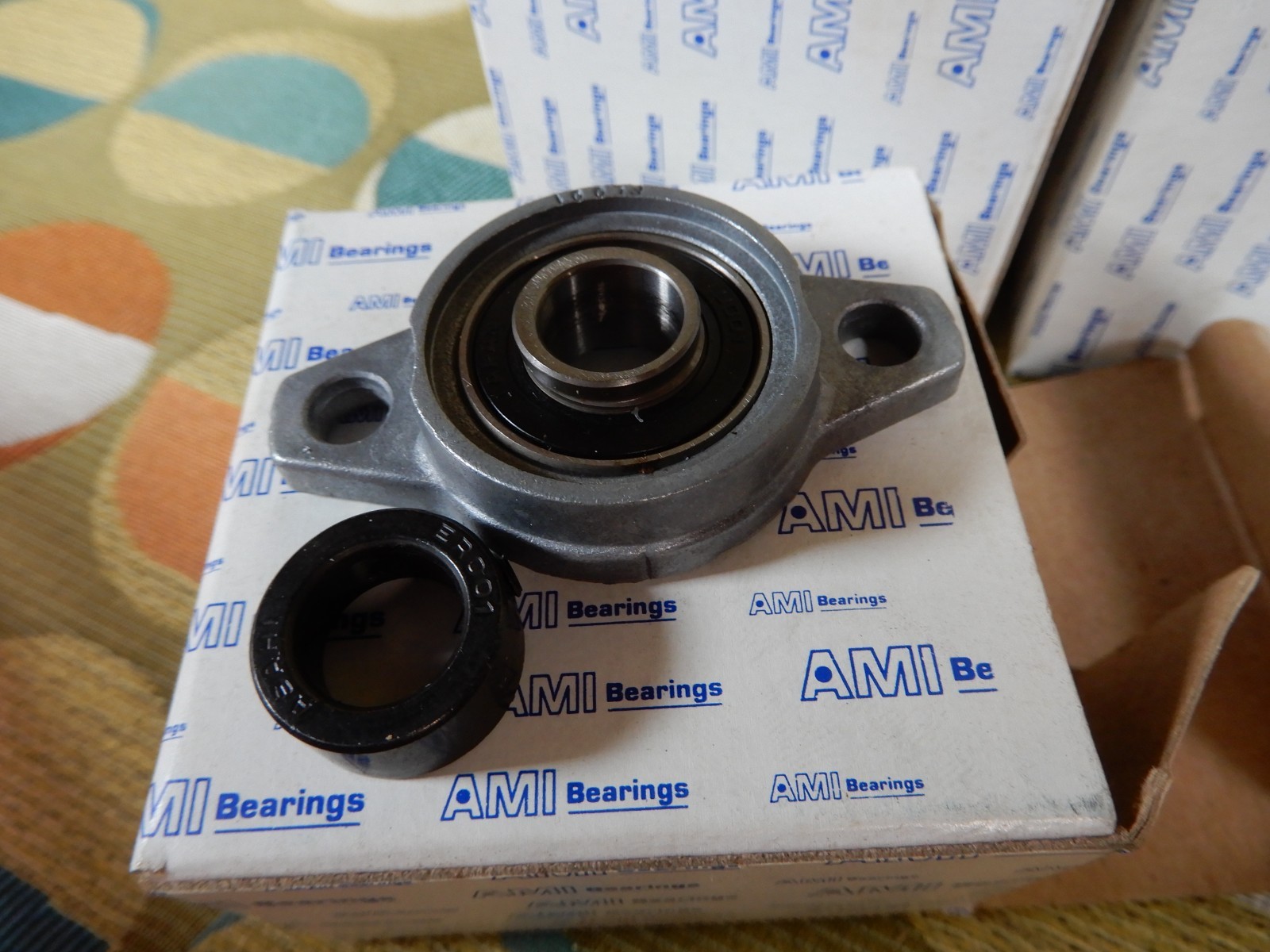 AMI Bearing UFL001 – 2 Bolt Flanged Mounted Bearings Qty 8 NOS ECC Collar 12mm