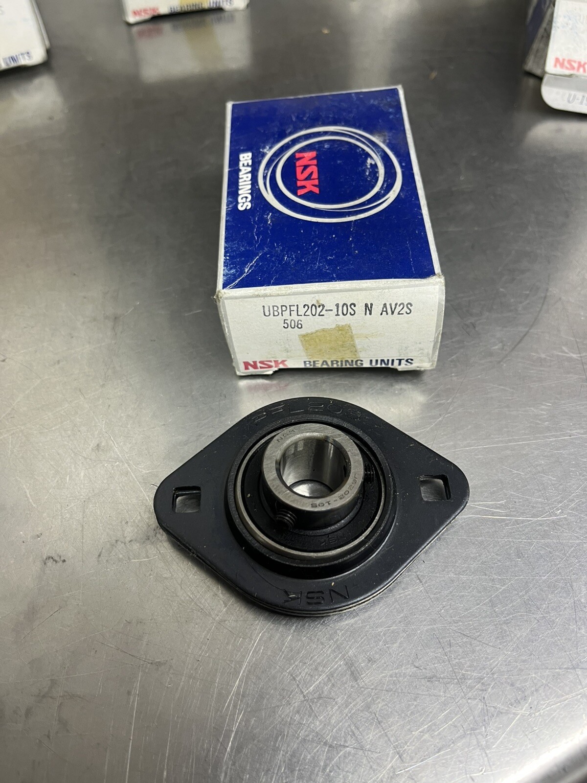 NSK UBPFL202-10S N AV2S Flanged Bearing Unit .62” Bore UB202-10S Made Japan