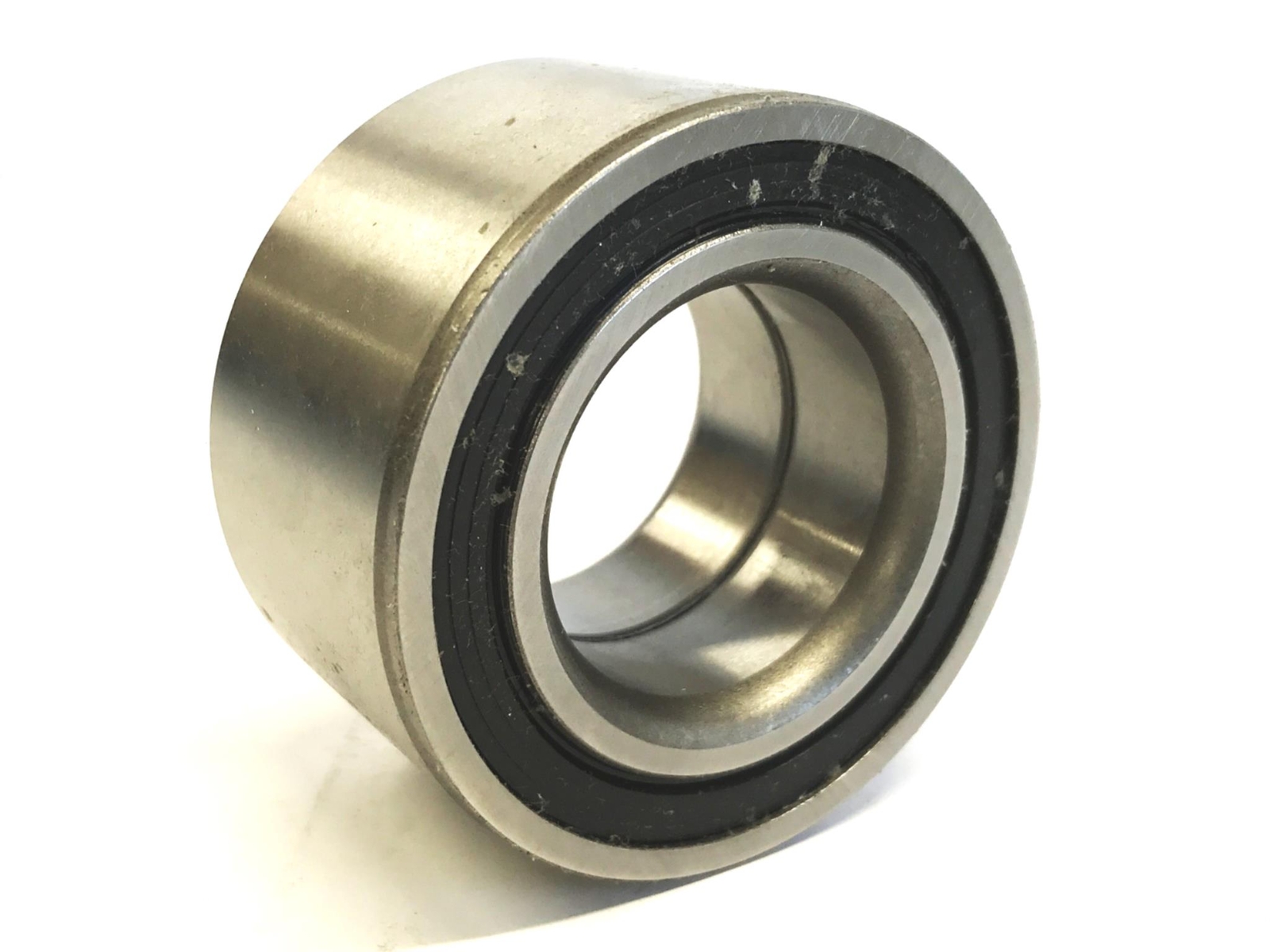 National 2-7/8 inch x 1-5/8 inch Wheel Hub Bearing 510013 [Lot of 2] NOS