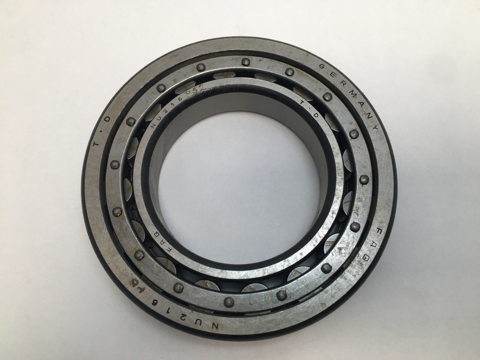 FAG NU216.P52 Cylindrical Bearing NU216 NU-216-P52 80x140x26 mm