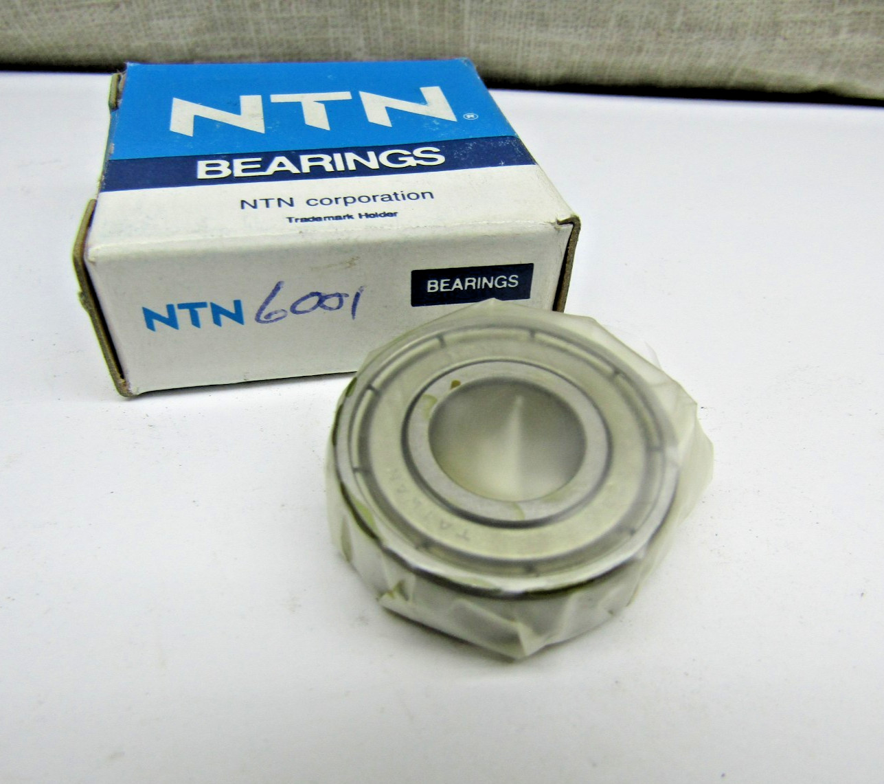 NTN 6001-ZZ 12mm X 28mm X 8mm Shielded Bearing