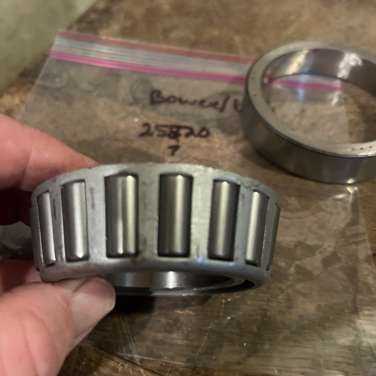 NOS Bower 25520 Bearing Cup W/LYC 25580 Bearing