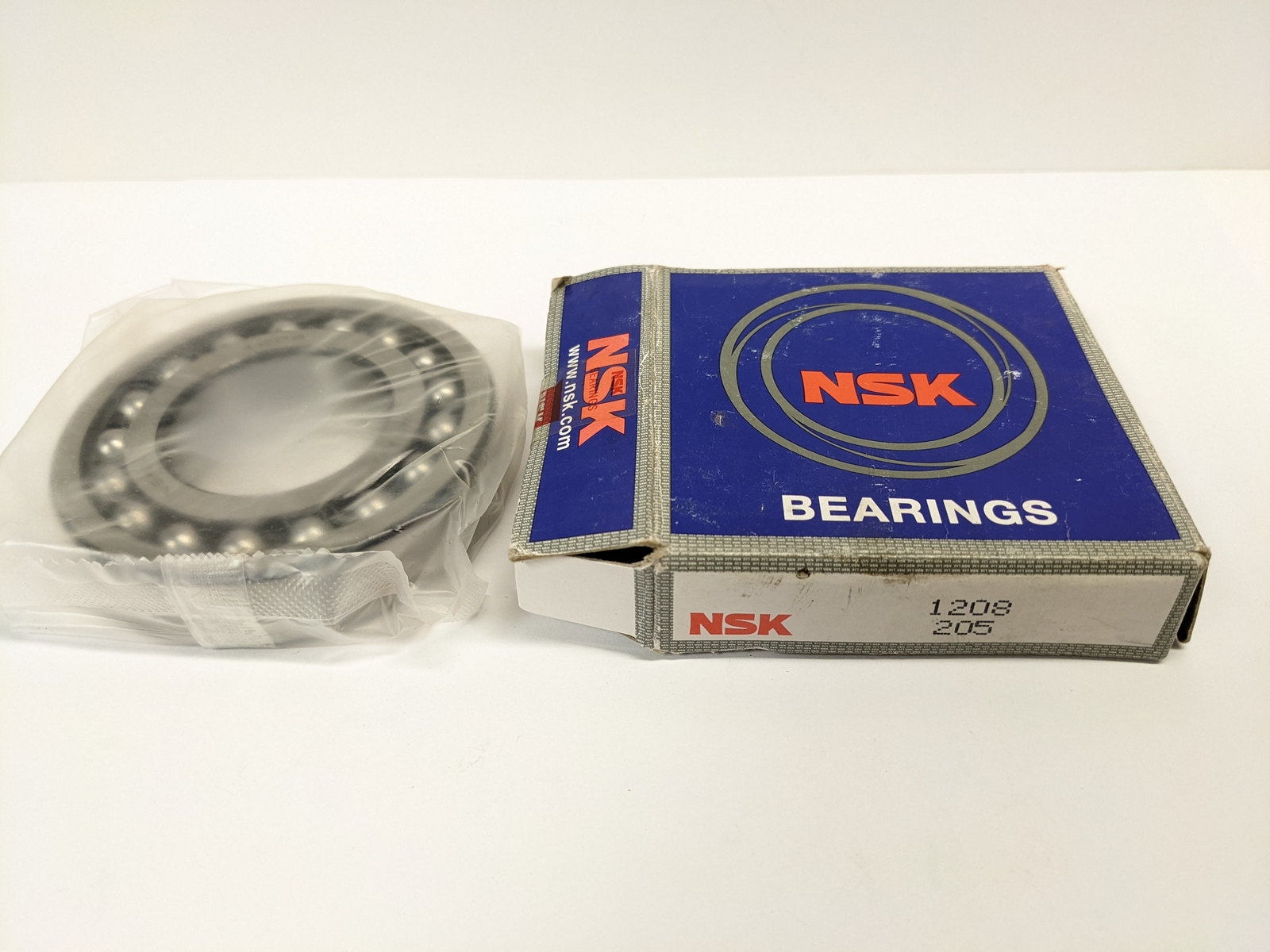 NSK 1208 Self Aligning Ball Bearing Both Sides Open 40x80x18mm New