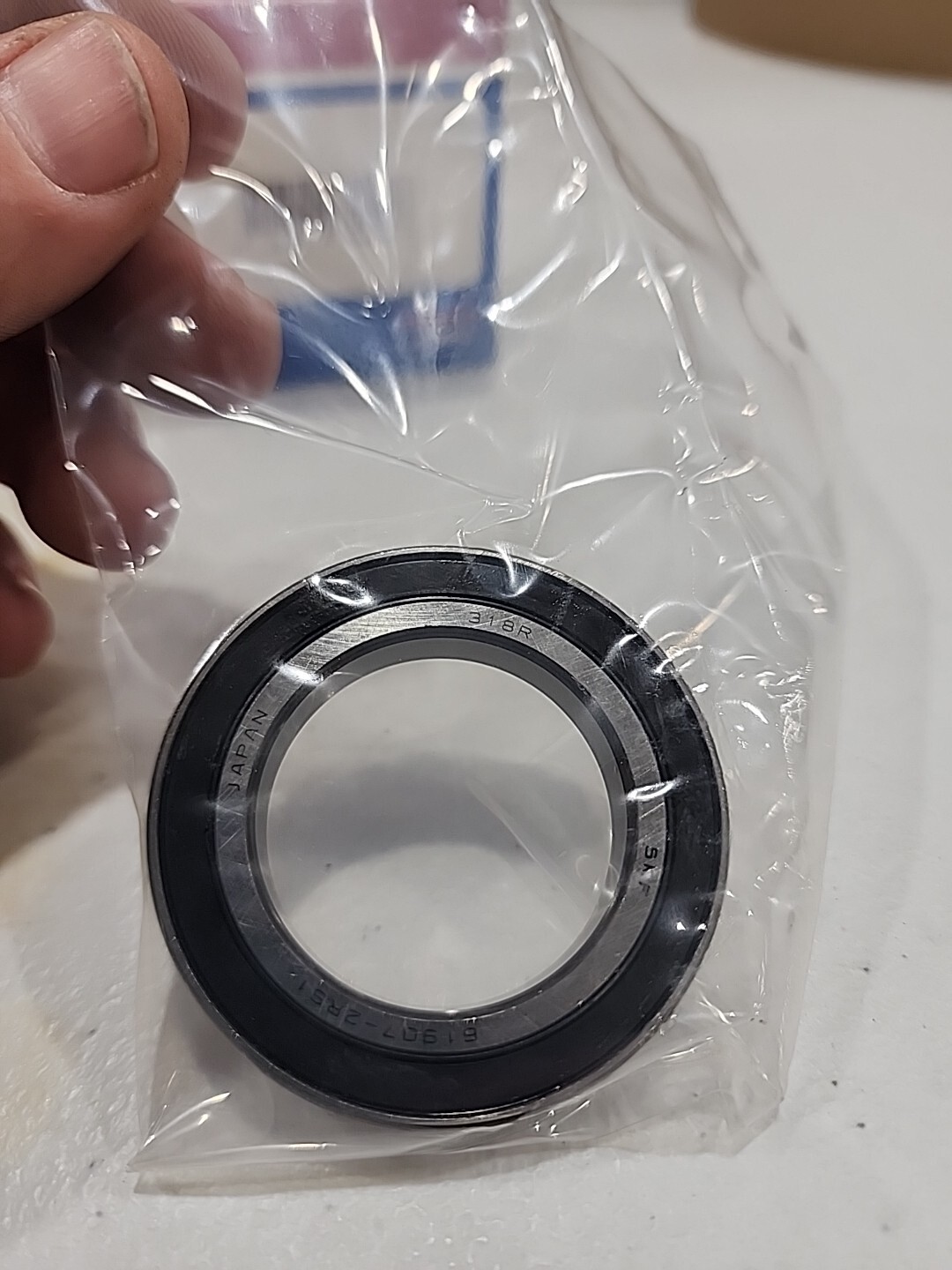 NEW OEM SKF 61907-2RS1 Deep Groove Ball Bearing