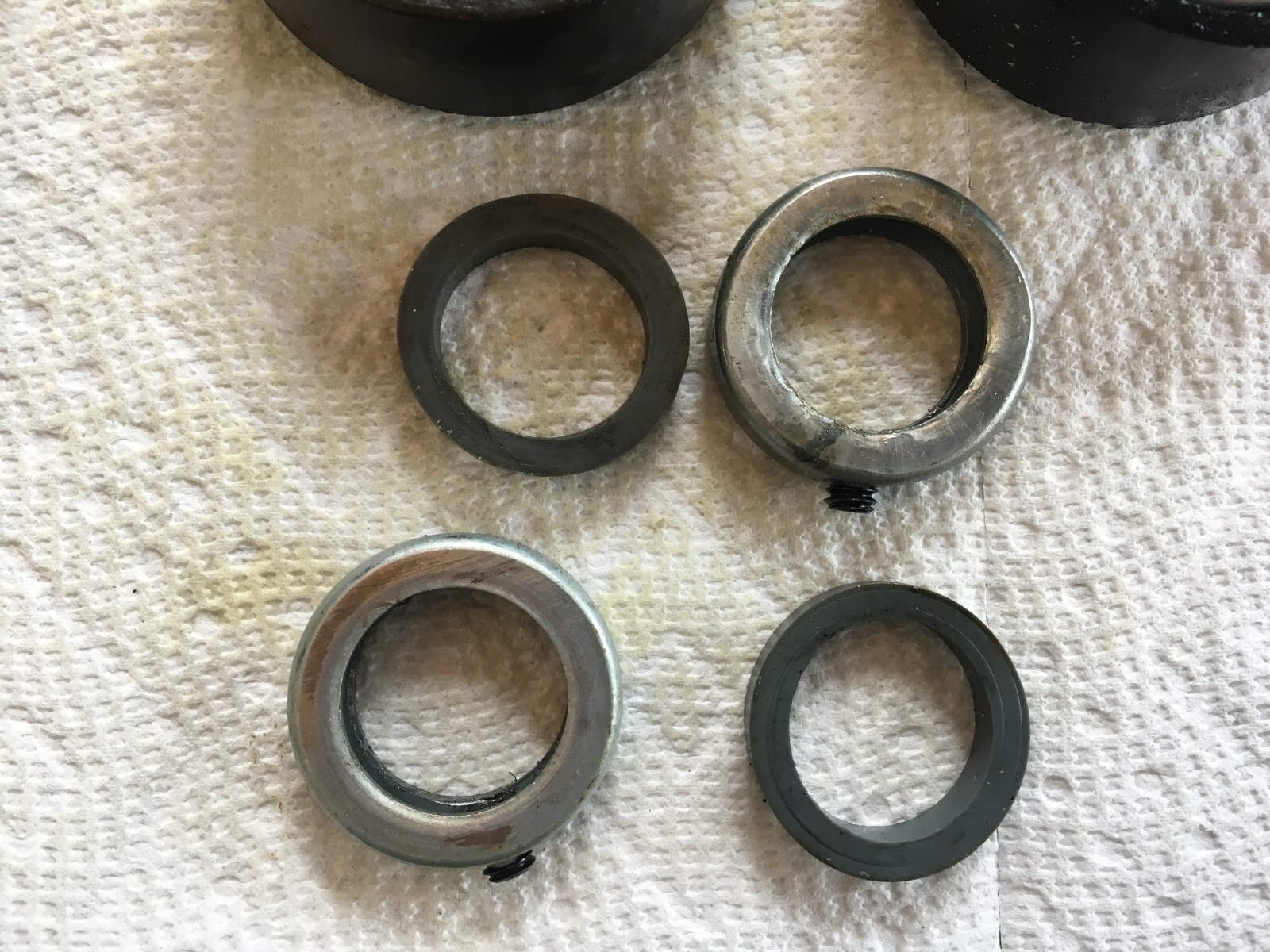 1 pair Dayton Sleeve Bearing 1″ 2A758 NOS