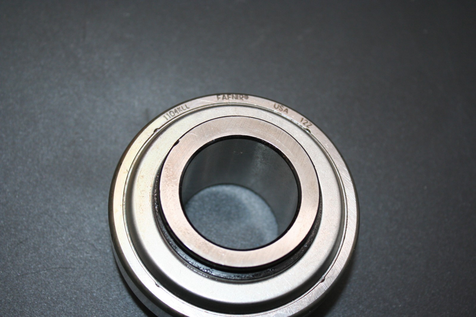 One (1) Timken Fafnir 1104KLL Eccentric Locking Collar Ball Bearing NEW USA