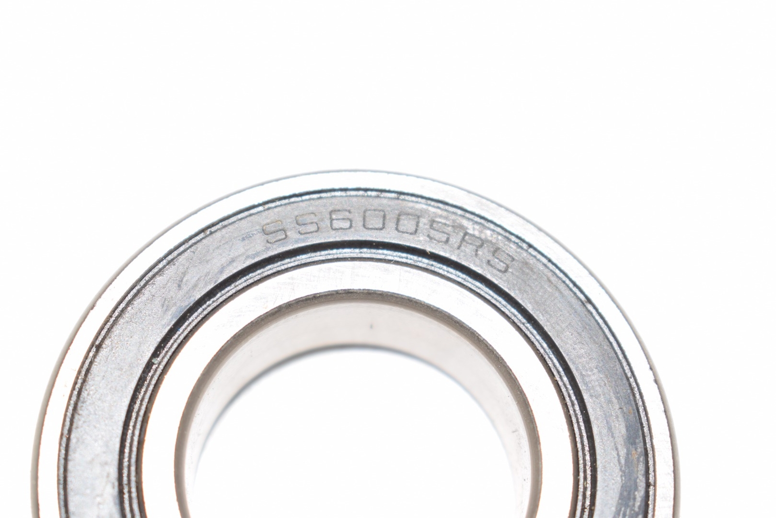 NEW EZO BEARING SS6005RS 25MM Bore; 47MM Outside Diameter; Sealed Ball Bearing
