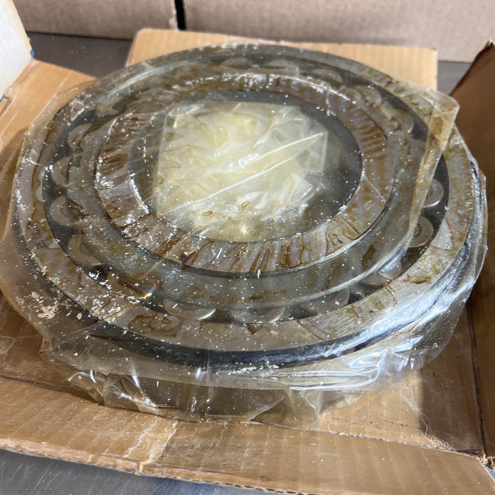 SKF 21320-CC Spherical Bearing 100x215x47 mm 21320 CC France