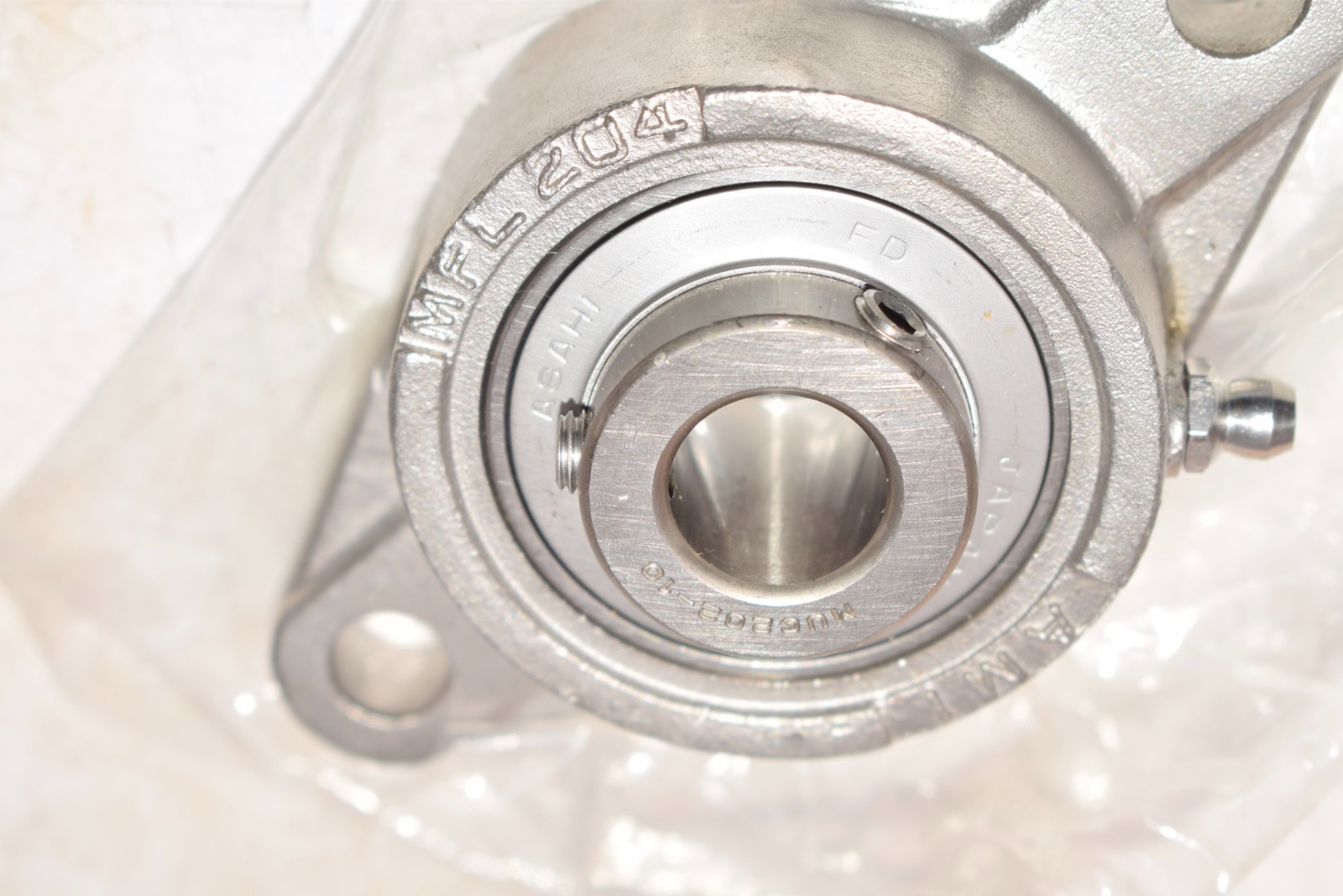 NEW AMI Bearings MUC202-10 MFL-204 2 Bolt Flange Stainless Steel Insert Bearing