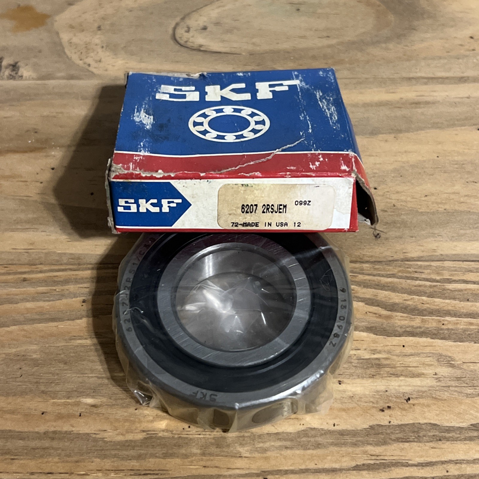 SKF 6207 2RS JEM 35mm x 72mm x 17mm Sealed Bearing 62072RSJEM