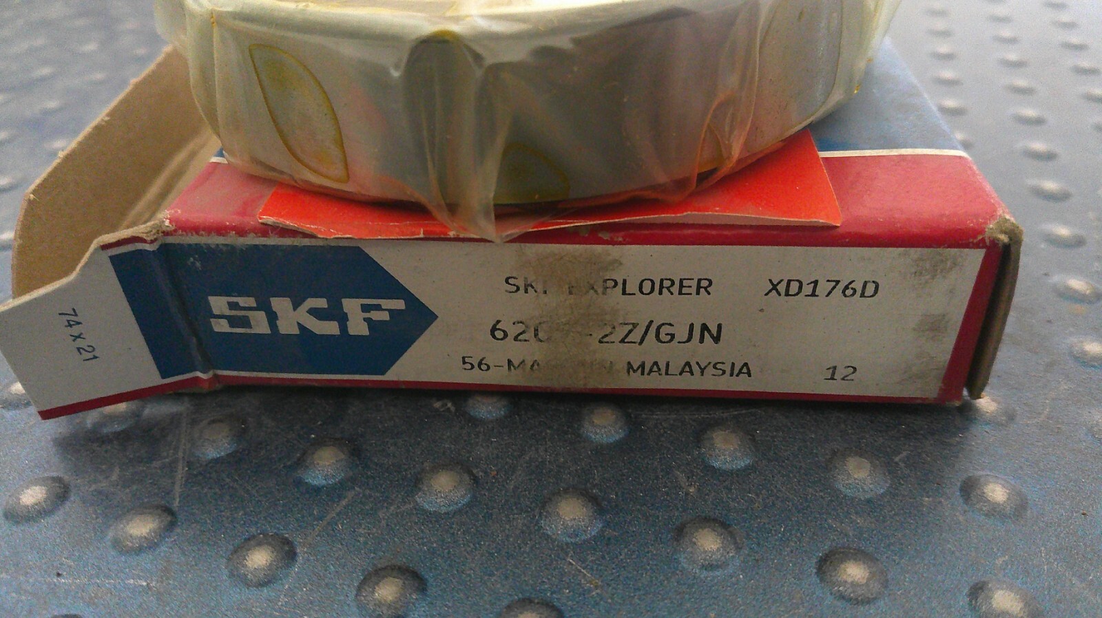 NEW SKF 6207-2Z/C3GJN Ball Bearing