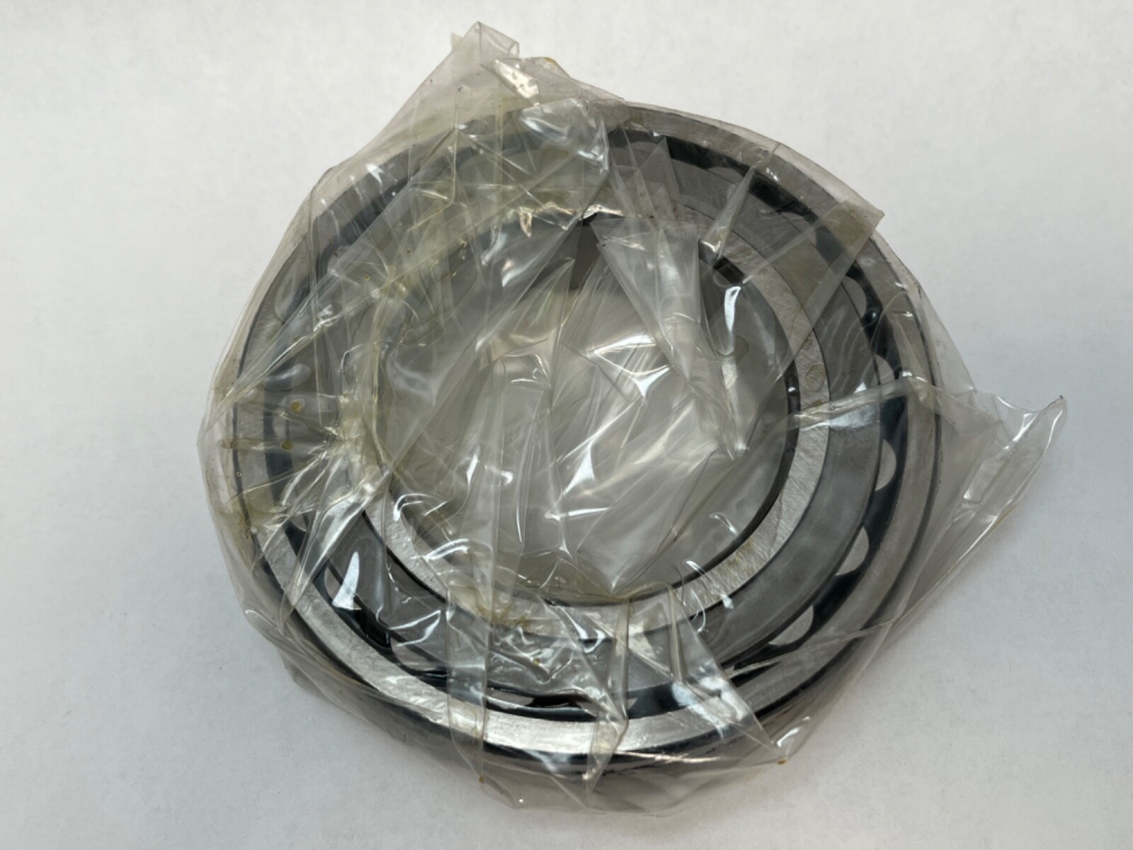NSK 22215CDE4S11 Spherical Bearing 75x130x31 mm 22215 CD W33/E4 S11 Japan