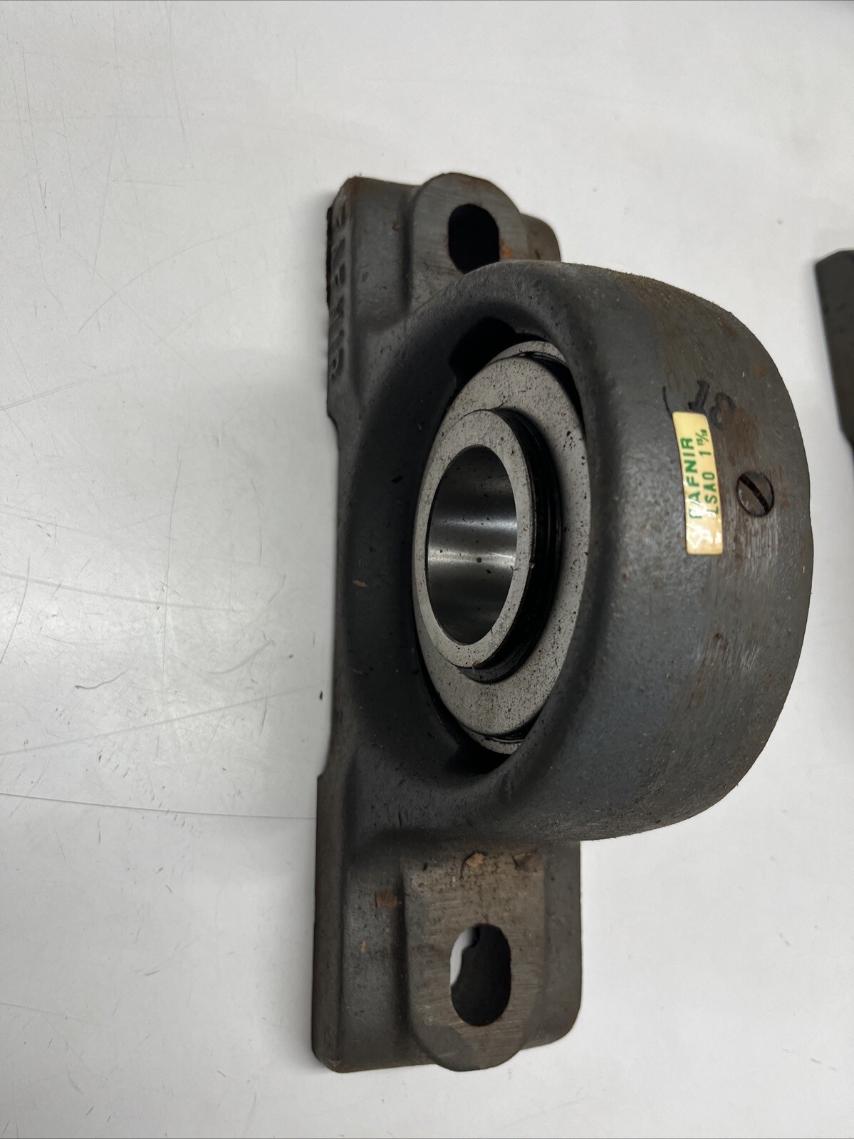 Fafnir – PILLOW BLOCK BEARING UNIT – #LSAO1 15/16 (Missing Collar)