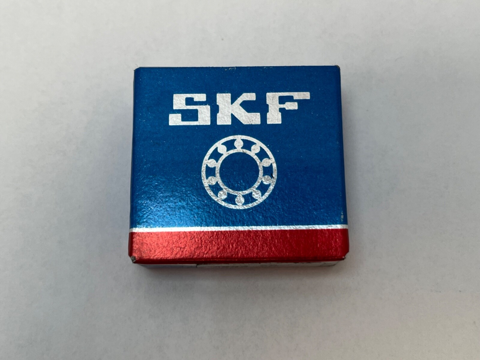SKF 7004-CD/P4 Angular Bearing 20x42x12 mm 7004-CD-P4A 7004C Italy