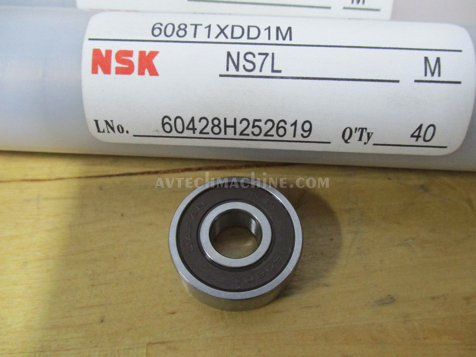 608DDU NSK Deep Groove Ball Bearing 8x22x7mm