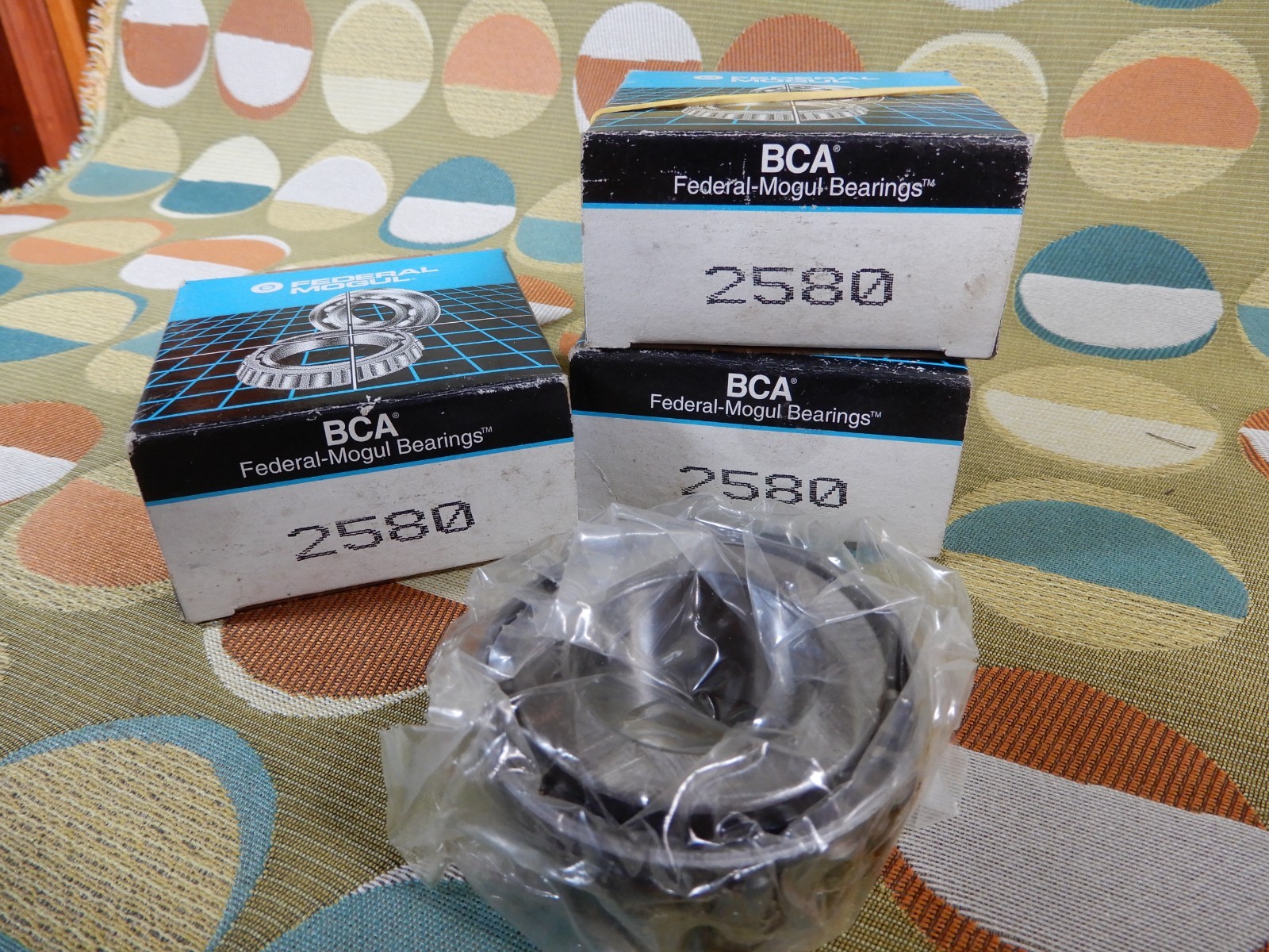 BCA Federal Mogul 2580 Tapered Roller Bearings Qty 3 NOS