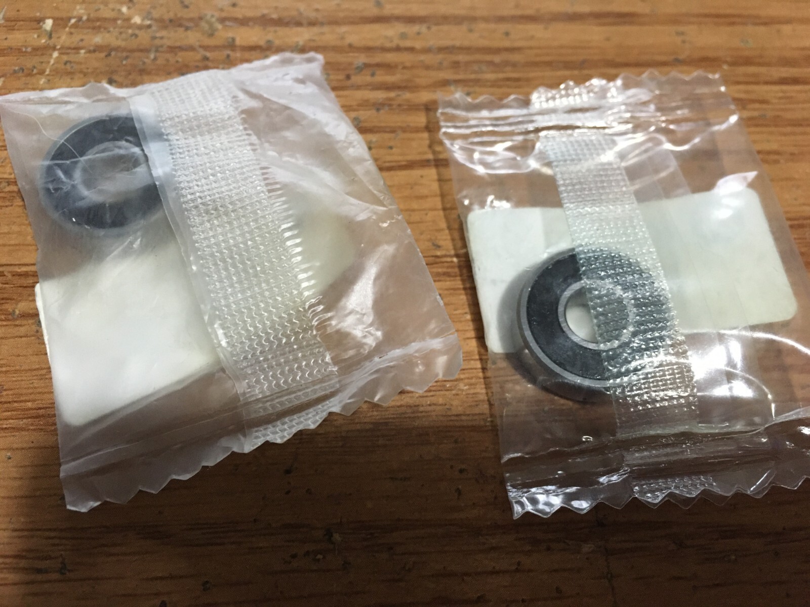 (2) BL® – 607 2RS 7mm x 19mm x 6mm Sealed Radial Ball Bearing
